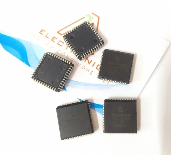 Microchip PIC18F458 -I/L 9447H89 HK-155-3