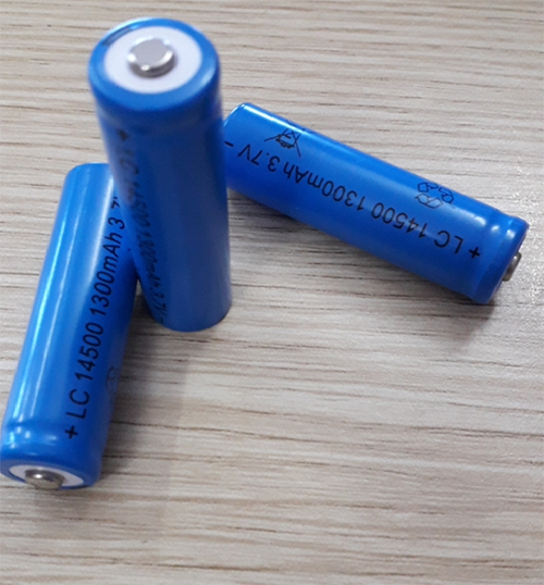 Pin 3.7v xanh TU3
