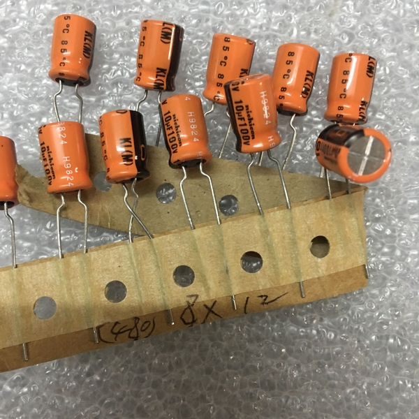 Tụ NICHICON 10uF 100V  8 * 12MM K1L6
