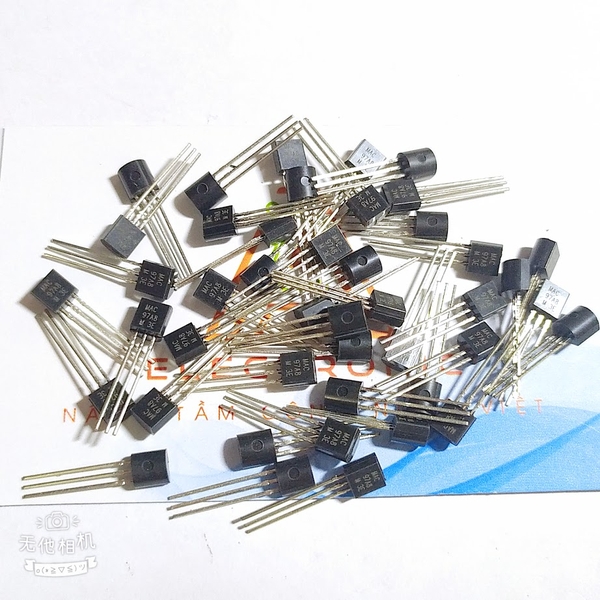 MAC97A8 0.6A 600V TO-92 RK-96 K1A7 1,5%