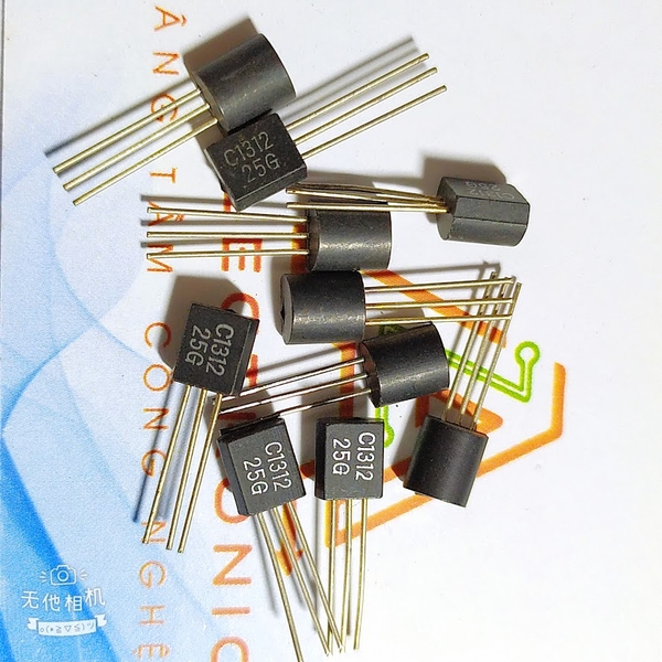 Transistor điểm 2SC1312 C1312 TO-92