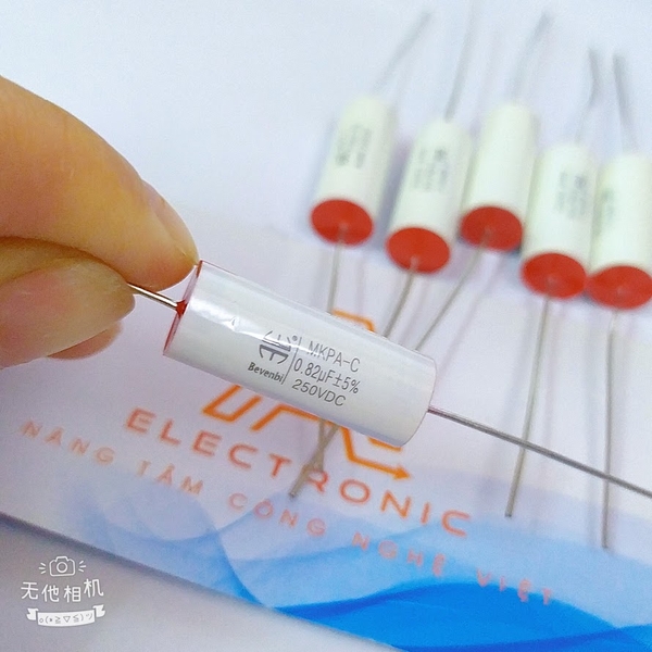 Tụ 0.82uF 250V MKP Bevenbi t1 h3