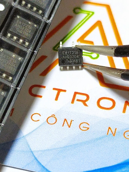 IC EA1721A SMD SOP7 HK-585-1