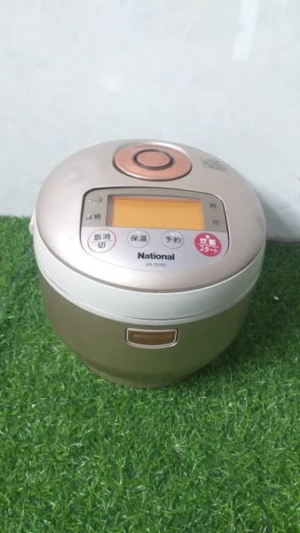 Nồi nội địa nhật bãi National SR-TG10C