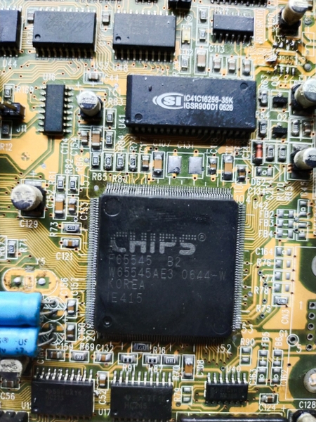 Bộ Điều Khiển Vga Qfp-208 F65545b2, Chip Ic F65545 B2