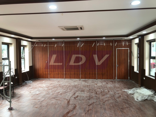 Dự án vách ngăn di động gỗ vân đậm tại Lào Cai