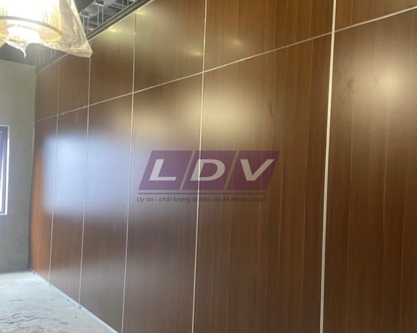 Dự án vách ngăn di động nhà hàng Làng Lệ Mật