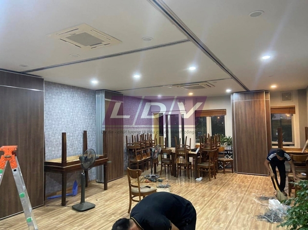 Dự án vách ngăn di động cho nhà hàng Vượng Quán