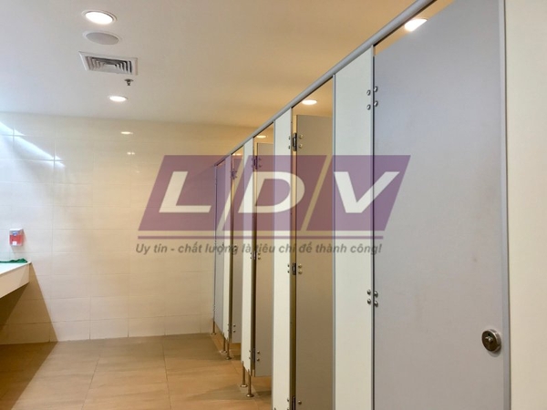 Mẫu vách ngăn nhà vệ sinh chống nước nào tốt nhất hiện nay?
