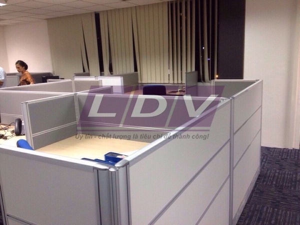 Tạo không gian riêng làm việc hiệu quả chỉ với vách ngăn văn phòng