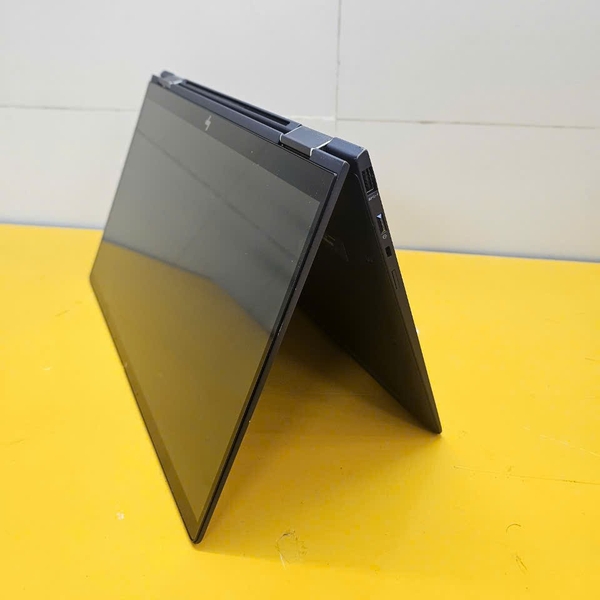 Laptop có thể xoay 360 độ