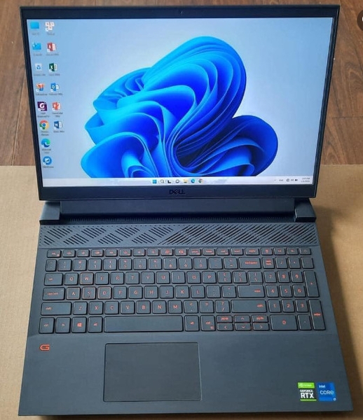 Laptop Dell G15 5530