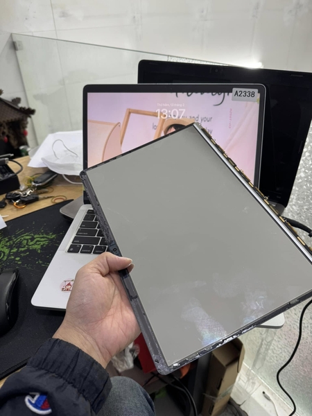 Thay màn macbook A2338 không ảnh hưởng đến dữ liệu