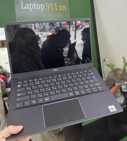 Màn hình laptop Dell Vostro 5391