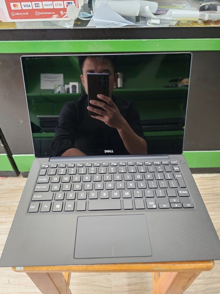 Laptop cũ Dell xps 9360 i5 8250u 8gb 256gb 13.3 full HD