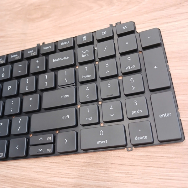 Bàn phím laptop Dell Precision 7550