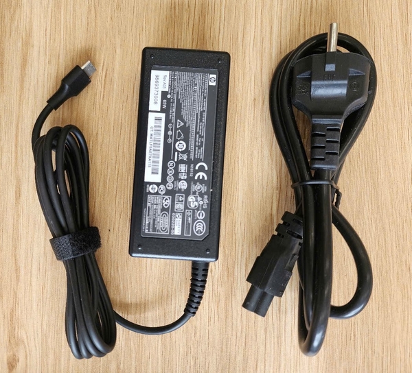 Sạc laptop HP Pro c640 chromebook 38u41uc