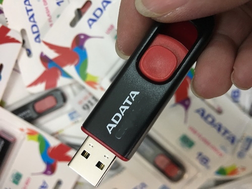 usb 8gb adata