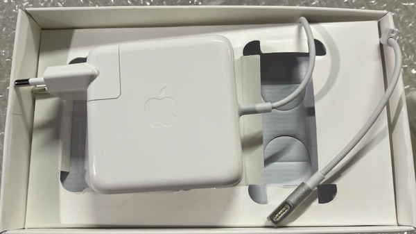 Sạc Macbook Pro 15 inch 2010 Model A1286