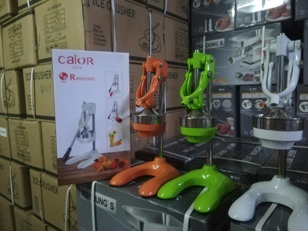 Dụng cụ ép cam bằng tay Ririhong CALOR 3.9Kg, Sơn màu tĩnh điện