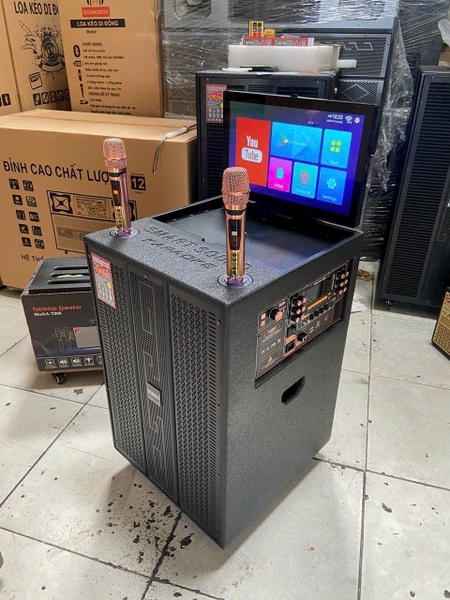 Loa kéo tích hợp màn hình SoundboX SB1821M