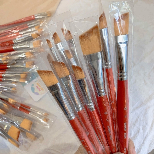 Cọ Vẽ Sunway Đầu Vát B213 Lông Nhân Tạo