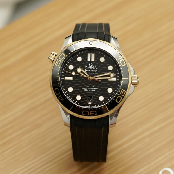 omega-seamaster-co-axial-master-chronometer-210-22-42-20-01-001-diver-300m