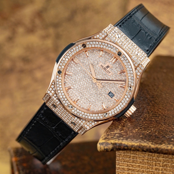 hublot-classic-king-gold-full-diamond-option-42mm