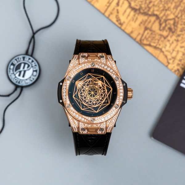 hublot-big-bang-sang-bleu-king-gold-pave-diamonds-39mm-465-os-1118-vr-1704-mxm18