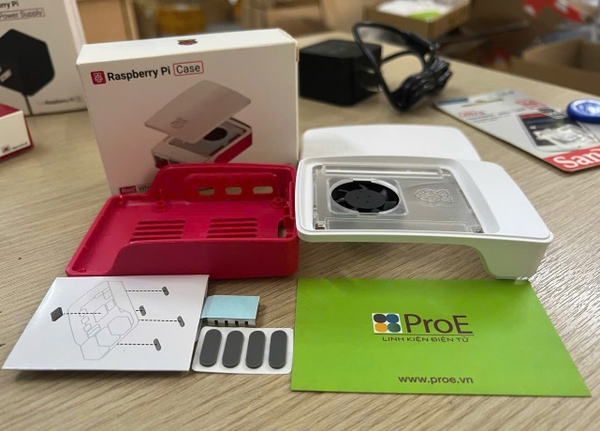 Official Raspberry Pi Case for Raspberry Pi 5, Built-in Cooling Fan ...