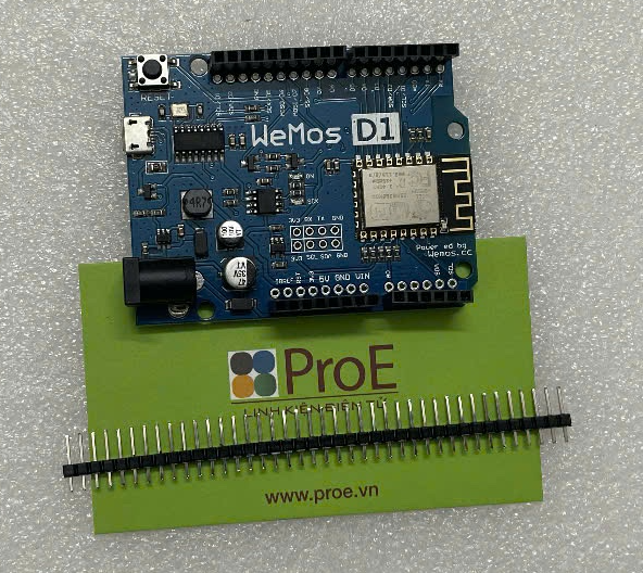 WeMos D1 R2 WiFi UNO ESP8266