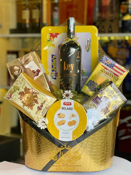 GIỎ QUÀ TẾT 2023 - NH. QUÝ MÃO 18