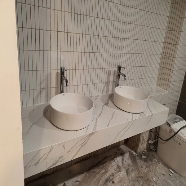 ban-da-lavabo-van-may