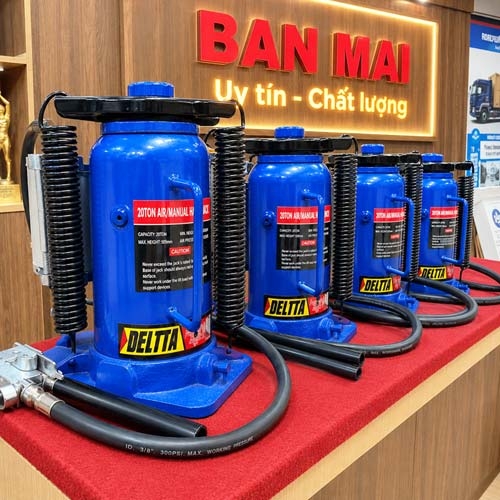 Kích đội hơi đang trưng bày tại Showroom Công Ty Ban Mai
