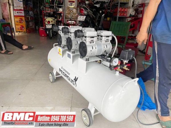 Máy nén không dầu Pegasus TM-OF1100x3- 180L, 4.5HP