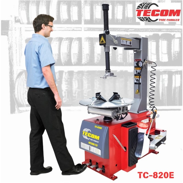 Máy ra vào lốp xe máy TC-820E Công Nghệ Italy