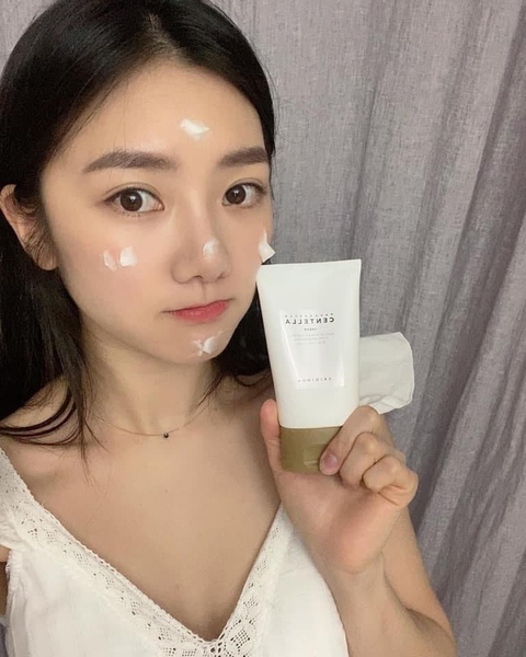 Kem Dưỡng Skin1004 Madagascar Centella Soothing Dưỡng Ẩm Phục Hồi Da