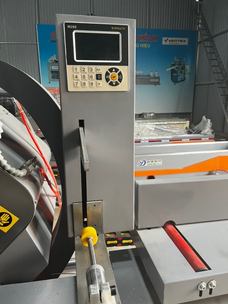 MÁY CẮT CNS Y550 NHẬP KHẨU 2025