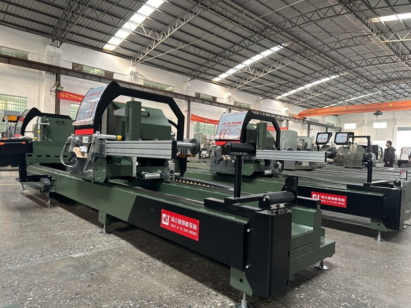 MÁY CẮT CNC MẪU MỚI 2025 CNC