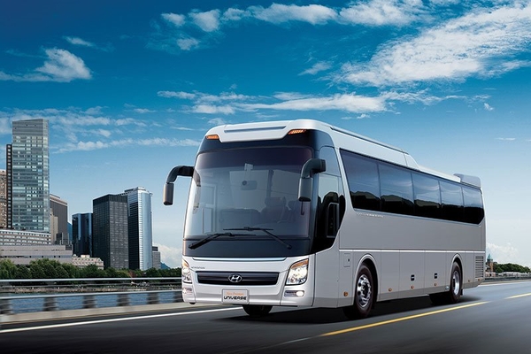 HYUNDAI UNIVERSE – KHẲNG ĐỊNH VỊ THẾ DẪN ĐẦU