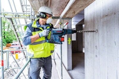 Máy khoan búa kiểu xoay BITURBO dùng mũi SDS max Bosch GBH 18V-45 C