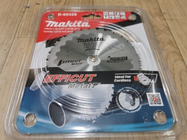 Lưỡi cắt sắt hợp kim Efficut 30 răng 136x1.1x20mm Makita B-69428