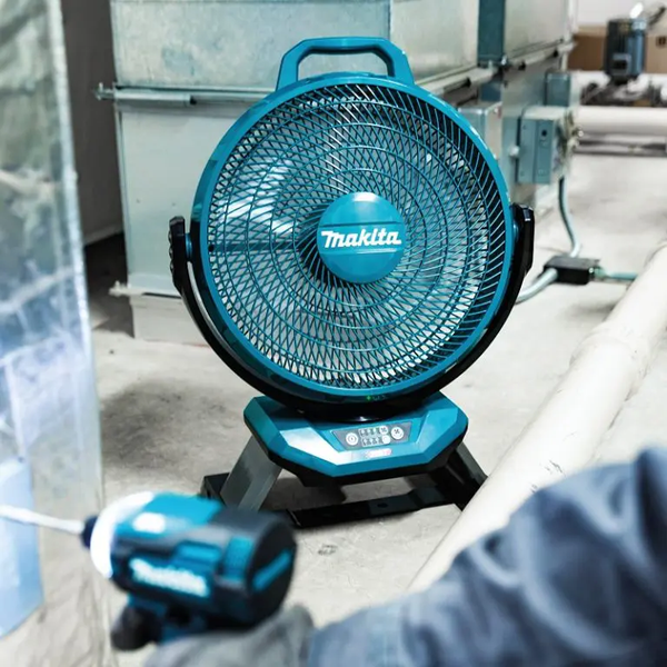 Quạt dùng điện và pin (40Vmax/ AC) Makita CF002GZ