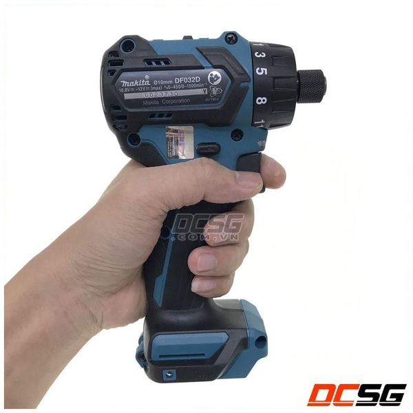 Máy khoan và vặn vít dùng pin 12Vmax Makita DF032DZ (không pin sạc)