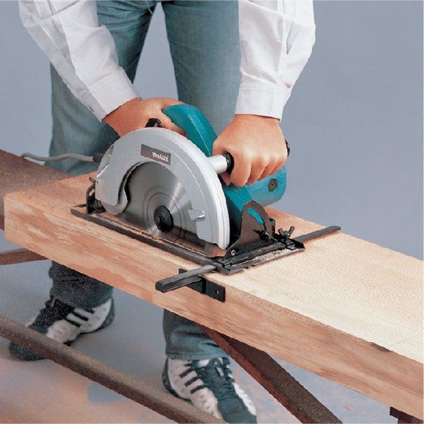 Máy cưa đĩa 235mm dùng điện 2000W 2T3 Makita N5900B