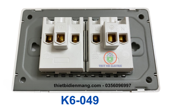 Ổ cắm điện 3 chấu K6-049 