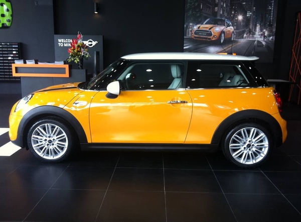 Mini Cooper S 2019 sang trọng