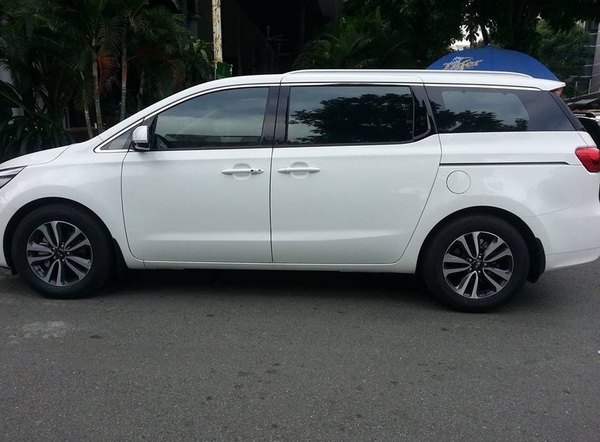 Cho thuê xe 7 chỗ Kia Sedona 2019