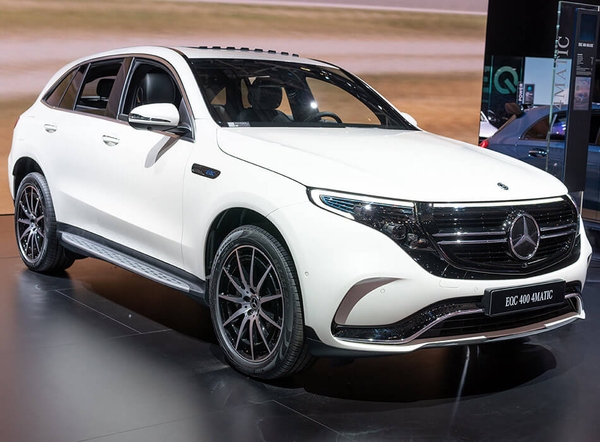 Cho thuê xe Mercedes GLC 300 AMG