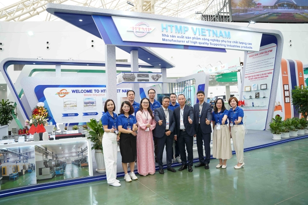 HTMP VIỆT NAM ĐỒNG HÀNH CÙNG TRIỂN LÃM 80 NĂM “HÀNH TRÌNH ĐỘC LẬP – TỰ ...